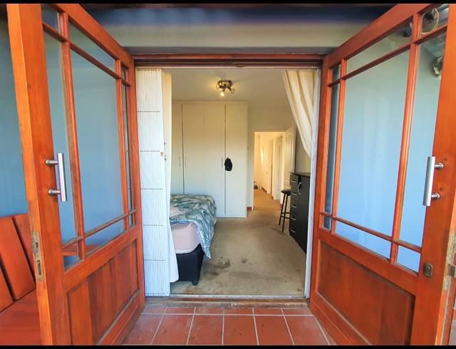 3 BEDROOM HOUSE FOR SALE IN RUYTERWACHT